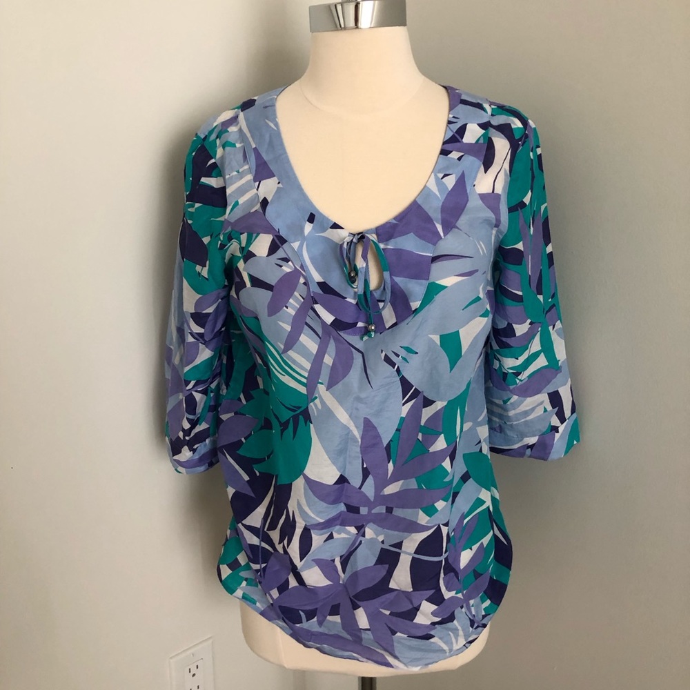 Banana Republic shirt, cotton/silk blend, size S.